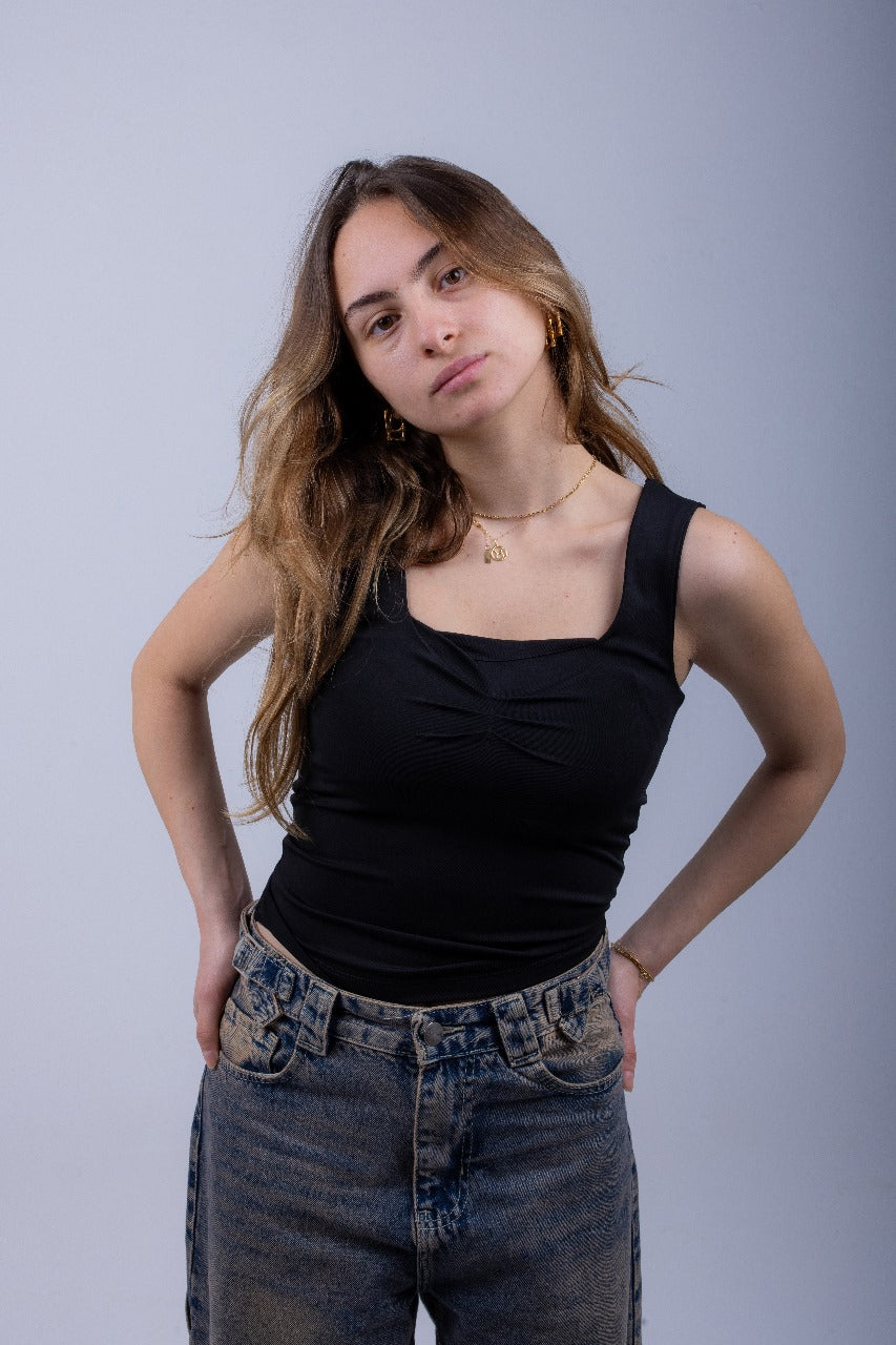 Black Scoop Top